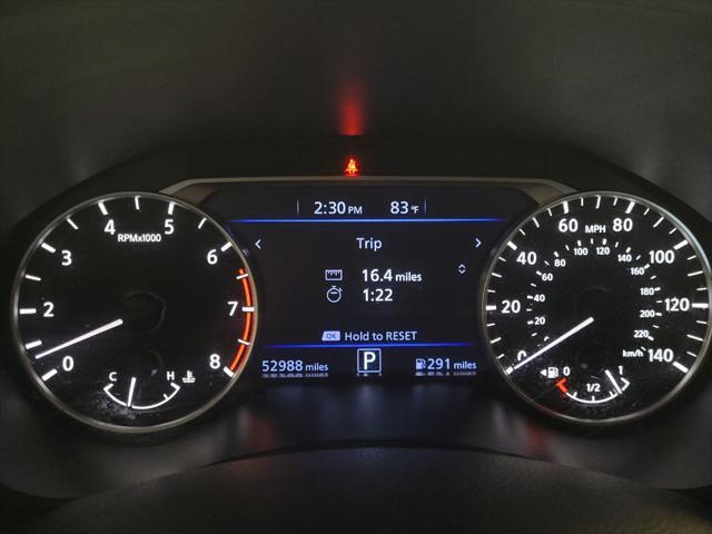 Photo of 2023 Pearl White Tricoat Nissan Altima