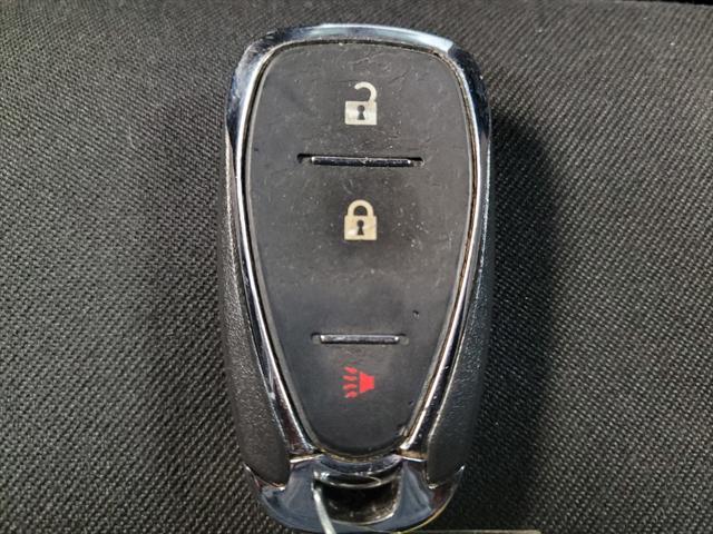 Photo of 2020 White Chevrolet Equinox