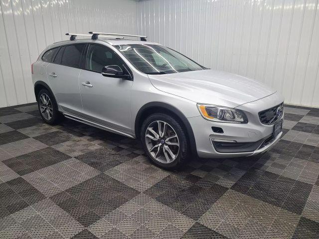 2015 Volvo V60 Cross Country