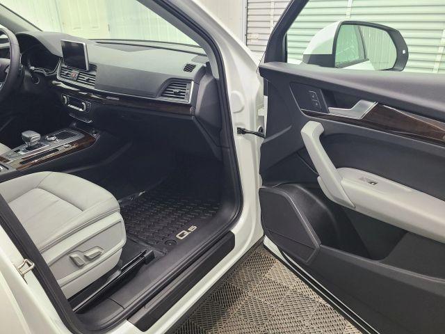 Photo of 2018 Ibis White Audi Q5