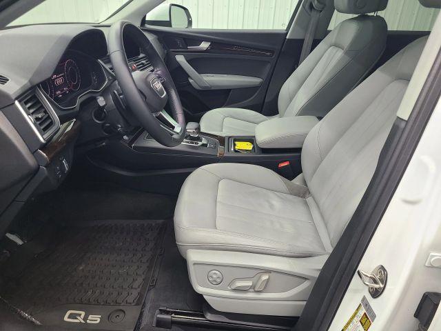 Photo of 2018 Ibis White Audi Q5