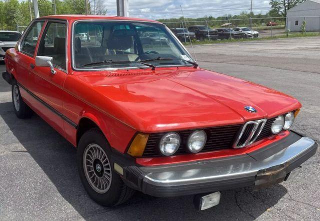 Photo of 1979 Red BMW 320