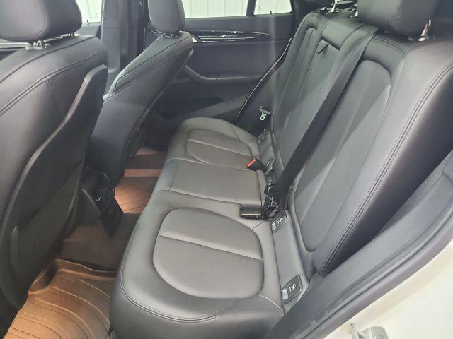 Photo of 2018 White BMW X1
