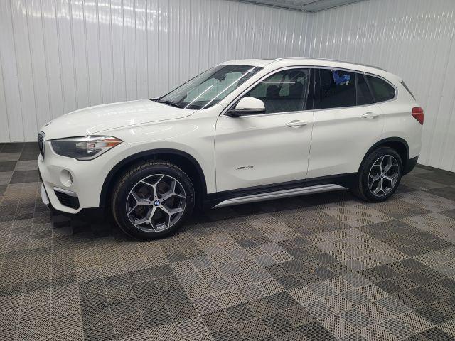 Photo of 2018 White BMW X1