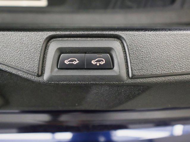 Photo of 2022 Tanzanite Blue II Metallic BMW X7