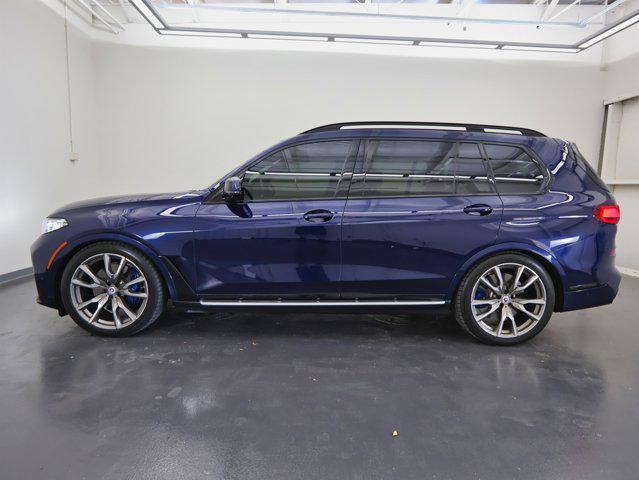 Photo of 2022 Tanzanite Blue II Metallic BMW X7