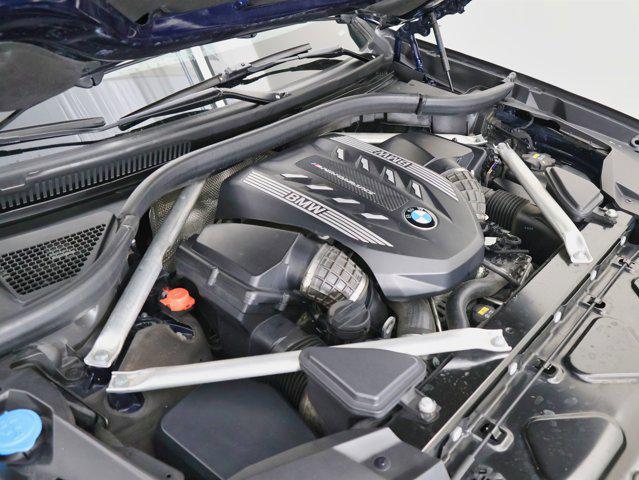 Photo of 2022 Tanzanite Blue II Metallic BMW X7