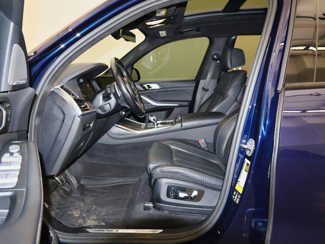 Photo of 2022 Tanzanite Blue II Metallic BMW X7
