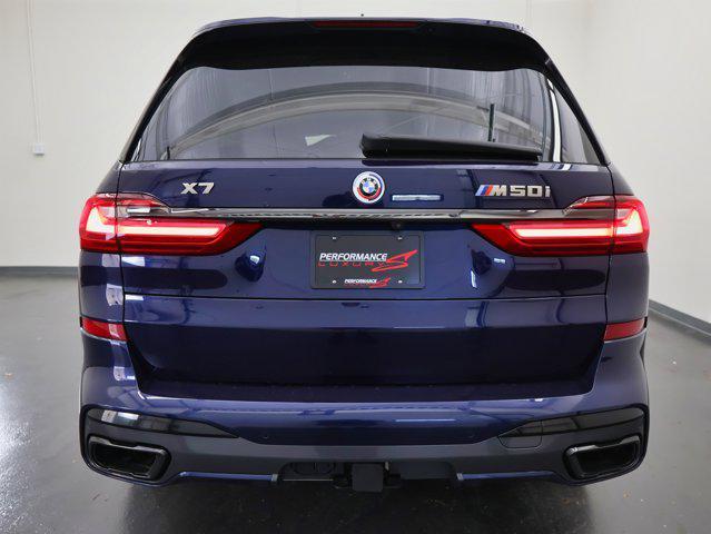 Photo of 2022 Tanzanite Blue II Metallic BMW X7