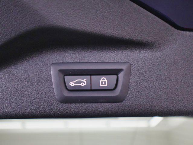 Photo of 2022 Tanzanite Blue II Metallic BMW X7