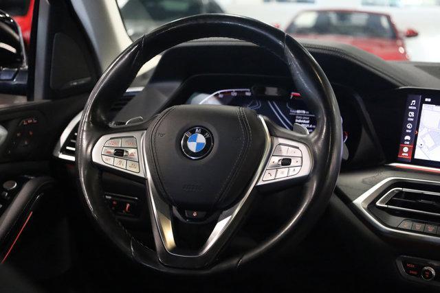 Photo of 2019 Black Sapphire Metallic BMW X7