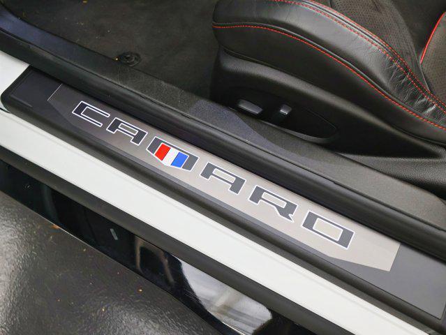 Photo of 2023 Summit White Chevrolet Camaro