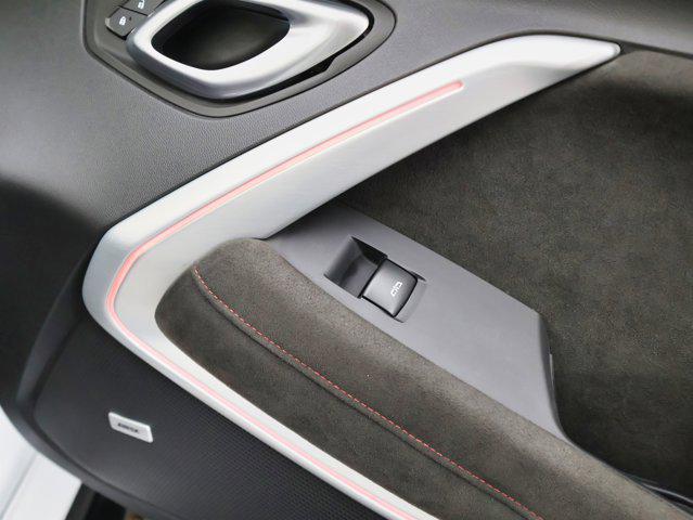Photo of 2023 Summit White Chevrolet Camaro