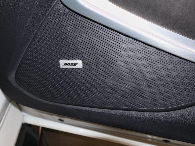 Photo of 2023 Summit White Chevrolet Camaro