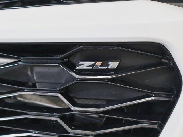Photo of 2023 Summit White Chevrolet Camaro