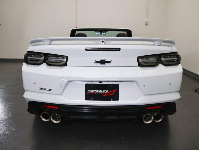 Photo of 2023 Summit White Chevrolet Camaro