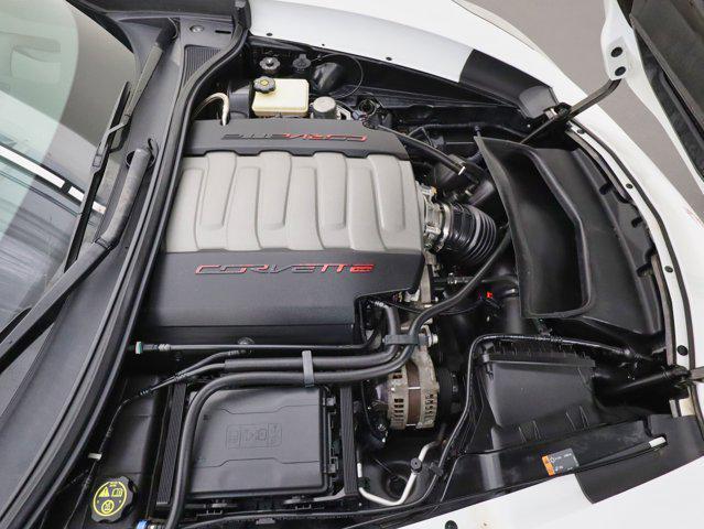 Photo of 2014 Arctic White Chevrolet Corvette Stingray