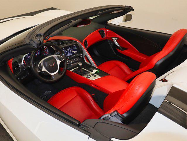 Photo of 2014 Arctic White Chevrolet Corvette Stingray
