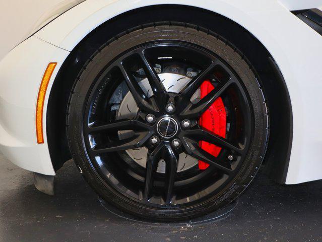 Photo of 2014 Arctic White Chevrolet Corvette Stingray