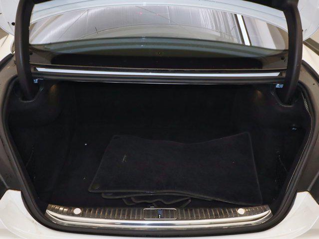 Photo of 2015 designo Diamond White Mercedes-Benz S-Class