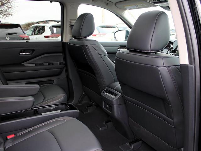 Photo of 2025 Black Nissan Pathfinder