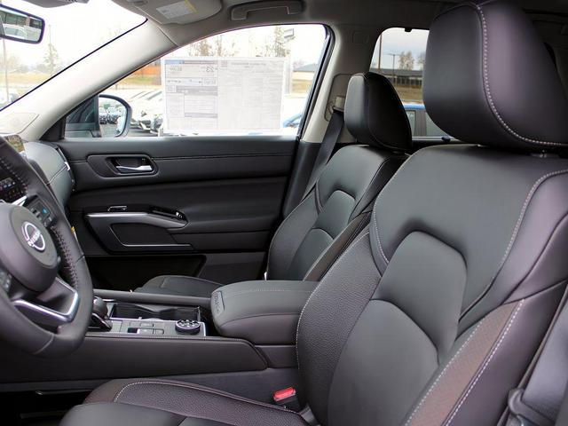 Photo of 2025 Black Nissan Pathfinder
