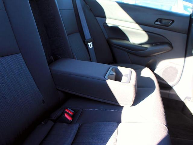 Photo of 2025 Black Nissan Altima