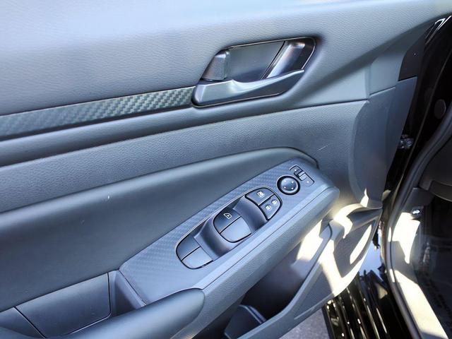 Photo of 2025 Black Nissan Altima