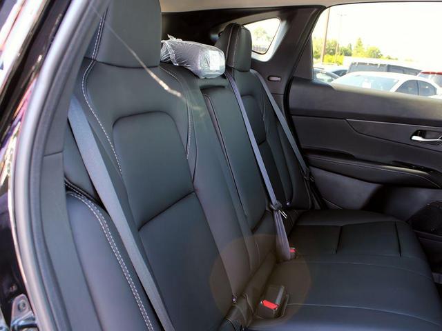 Photo of 2025 Black Nissan Murano