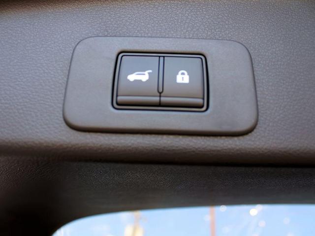 Photo of 2025 Black Nissan Murano