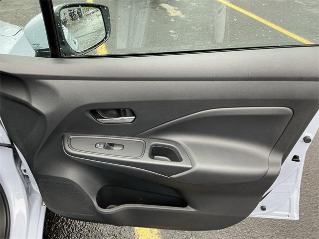 Photo of 2025 Gray Sky Pearl Nissan Versa