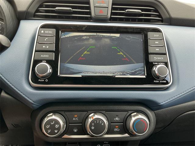 Photo of 2025 Gray Sky Pearl Nissan Versa