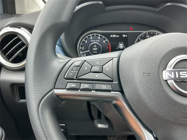 Photo of 2025 Gray Sky Pearl Nissan Versa
