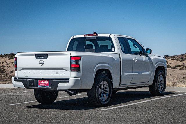 Photo of 2025 Glacier White Nissan Frontier