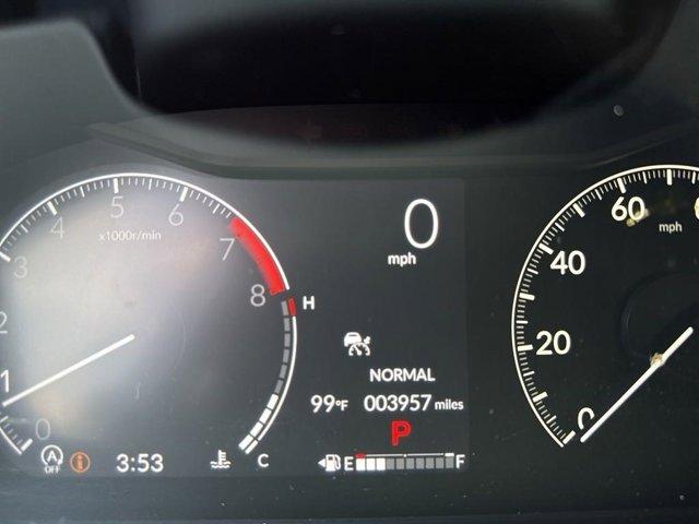 Photo of 2024 Platinum White Pearl Honda Ridgeline