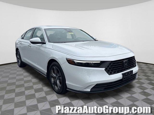 Photo of 2024 Platinum White Pearl Honda Accord