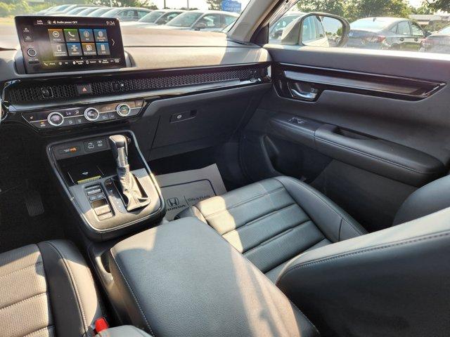 Photo of 2024 Platinum White Pearl Honda CR-V