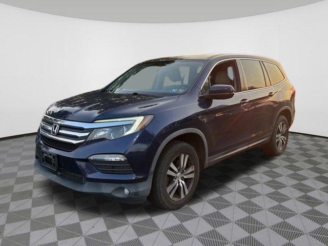 Photo of 2017 Obsidian Blue Pearl Honda Pilot