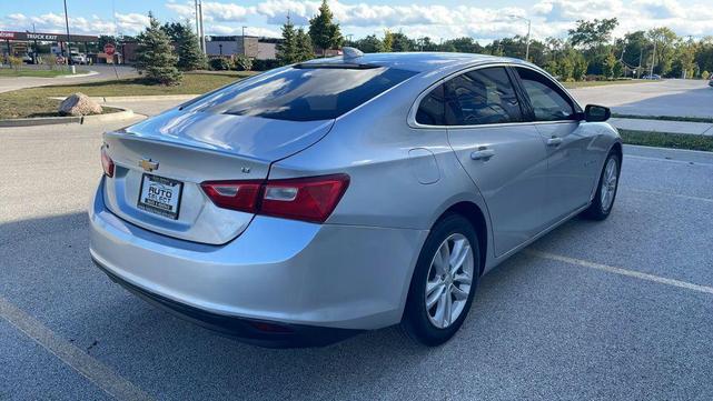 Photo of 2018 Silver Ice Metallic Chevrolet Malibu