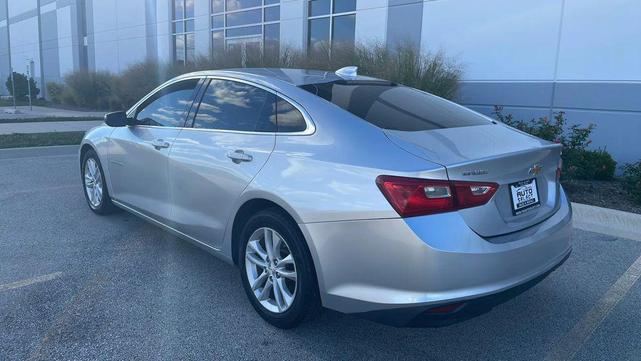 Photo of 2018 Silver Ice Metallic Chevrolet Malibu