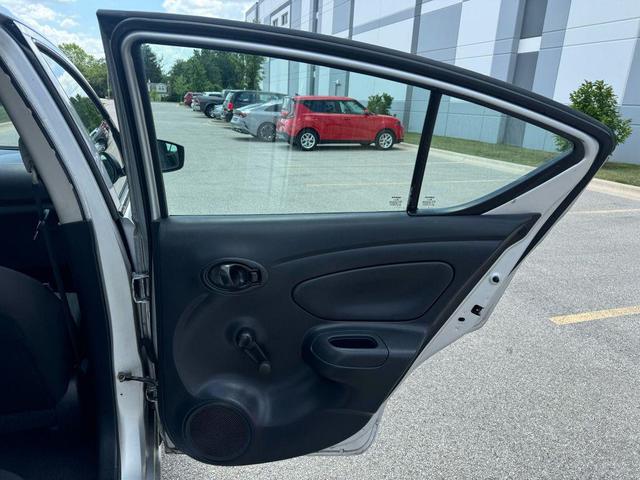 Photo of 2017 Silver Nissan Versa