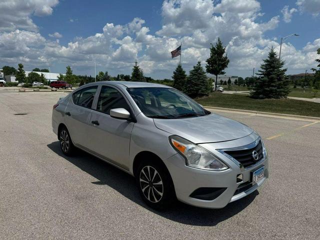 Photo of 2017 Silver Nissan Versa