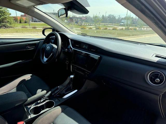 Photo of 2019 Brown Toyota Corolla