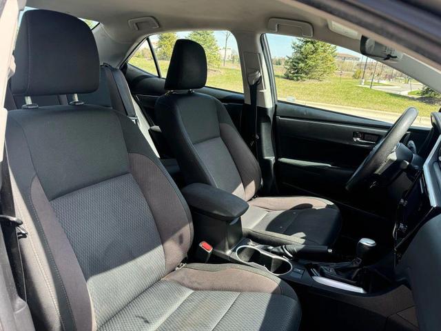 Photo of 2019 Brown Toyota Corolla