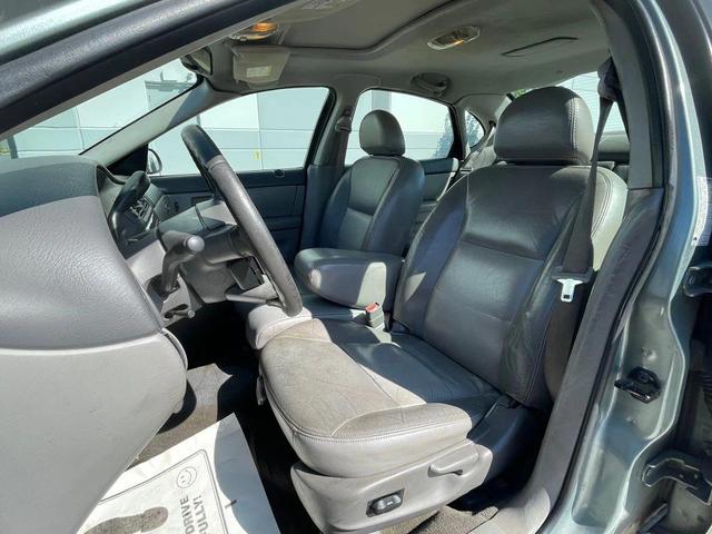 Photo of 2006 Light Tundra Clearcoat Metallic Ford Taurus