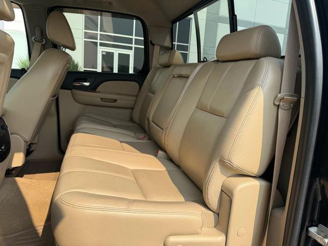 Photo of 2007 Black Chevrolet Silverado 1500