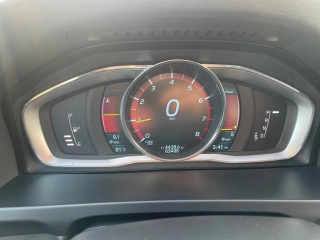 Photo of 2015 Bright Silver Metallic Volvo S60
