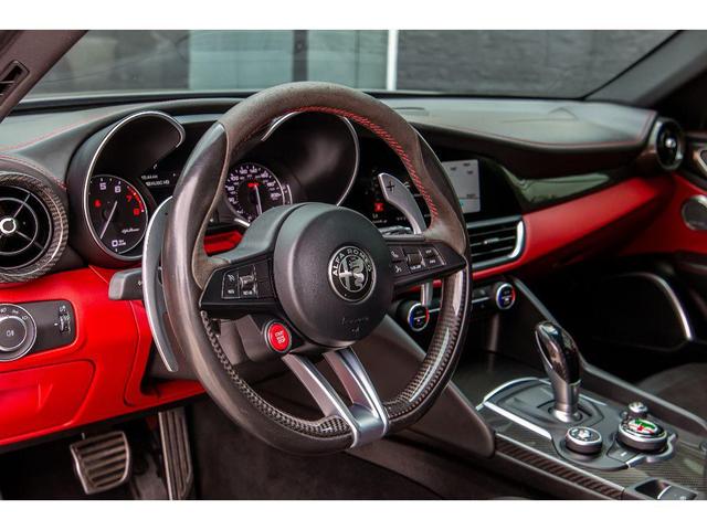 Photo of 2018 Vesuvio Gray Metallic Alfa Romeo Giulia