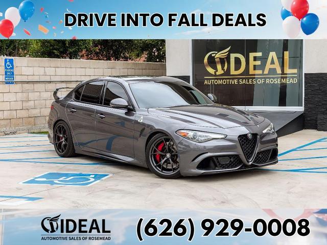 Photo of 2018 Vesuvio Gray Metallic Alfa Romeo Giulia