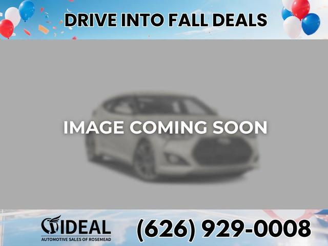 Photo of 2015 Palladium Silver Metallic Mercedes-Benz C-Class